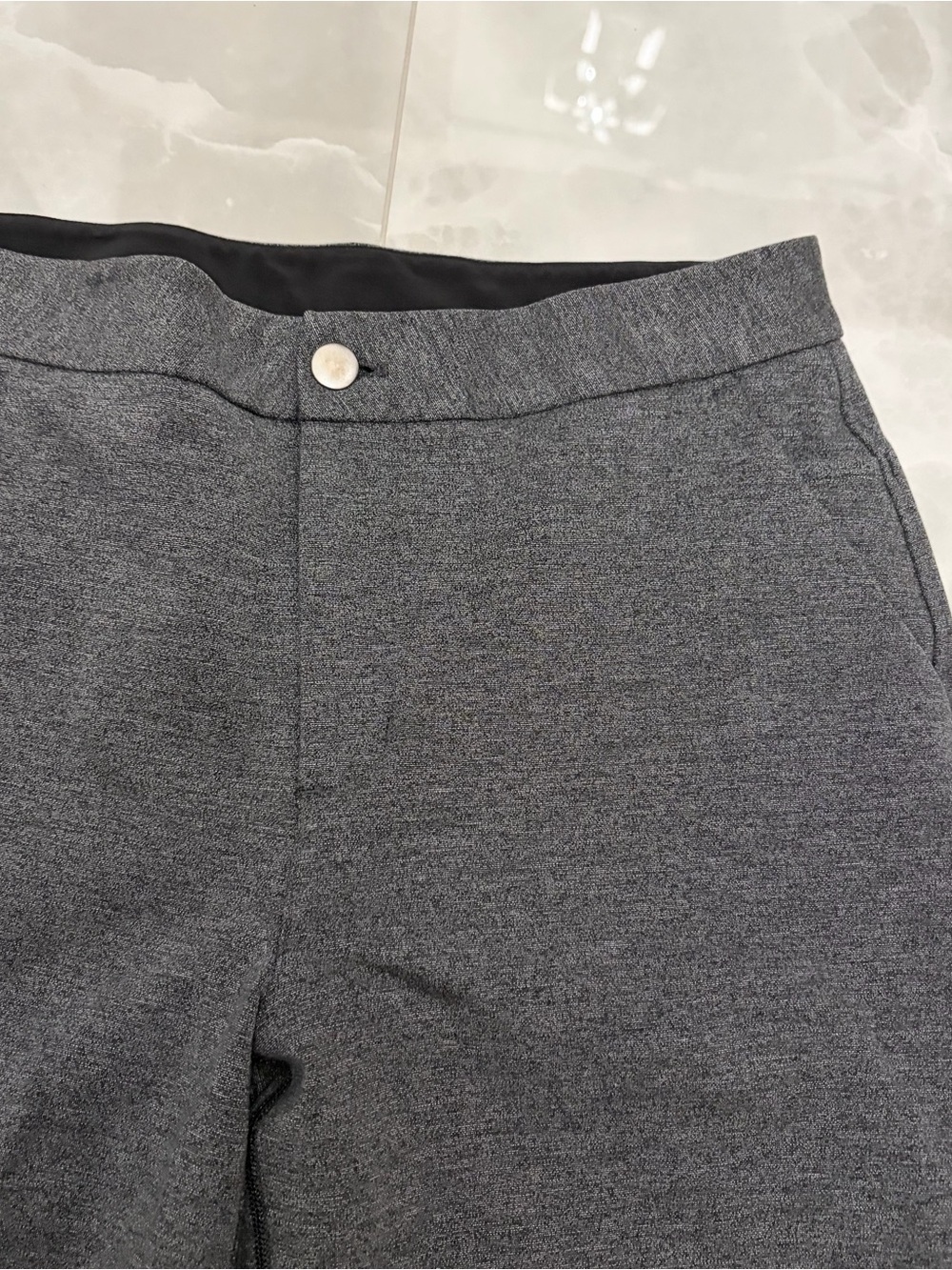 Lululemon Pants City Trek Trouser Size 8 Heathered Gray black Tapered like new - Picture 4 of 10